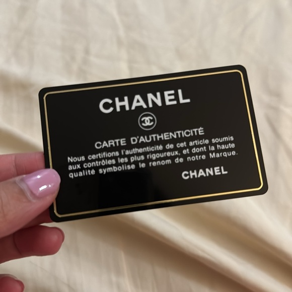 ❌SOLD❌ Authentic CHANEL On the Road Tote (Large) - Picture 3 of 14